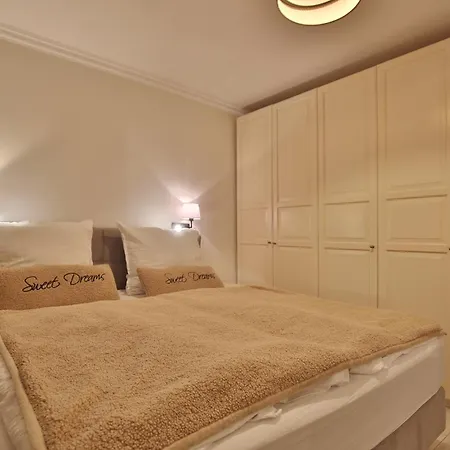 アパート Haus Bergstrasse 35 02 *